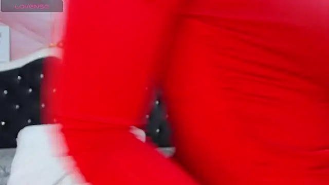 LindaBird online show from 10, 10, 2025