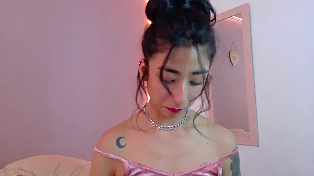 Snapshot of oishii_ambar chatting on 18, 2, 2025 oishii ambar online show from 18, 2, 2025