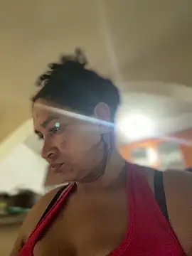 Snapshot of Carola-Ross chatting on 10, 9, 2025 Carola-Ross online show from 10, 9, 2025