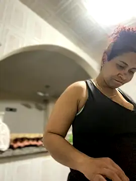 Snapshot of Carola-Ross chatting on 17, 10, 2025 Carola-Ross online show from 17, 10, 2025