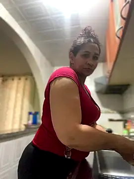 Snapshot of Carola-Ross chatting on 19, 11, 2025 Carola-Ross online show from 19, 11, 2025