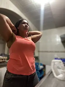 Snapshot of Carola-Ross chatting on 28, 11, 2025 Carola-Ross online show from 28, 11, 2025