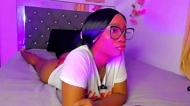 Snapshot of blackgril12 chatting on 15, 5, 2026 blackgril12 online show from 15, 5, 2026