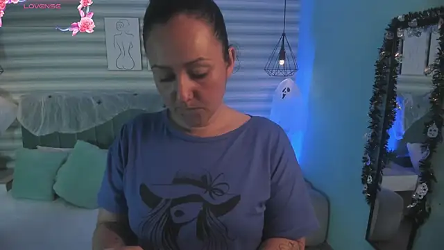 abby apple online show from 21, 10, 2025