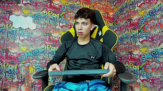 Angel boyy2 online show from 12, 2, 2025