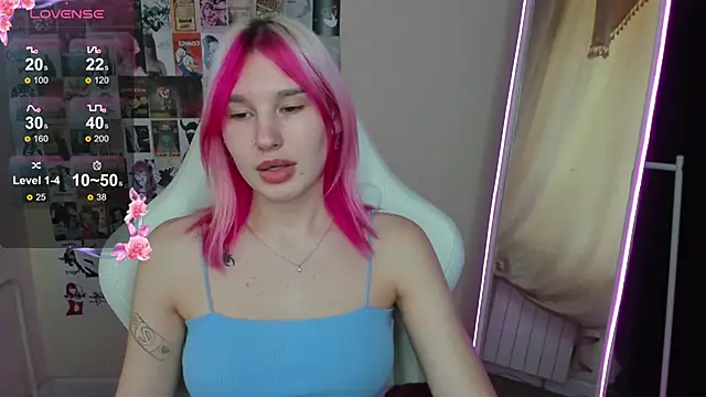 EvelinaLuu online show from 23, 11, 2025