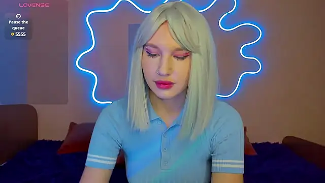 Snapshot of EvelinaLuu chatting on 23, 3, 2025 EvelinaLuu online show from 23, 3, 2025