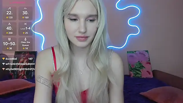 Snapshot of EvelinaLuu chatting on 6, 3, 2025 EvelinaLuu online show from 6, 3, 2025