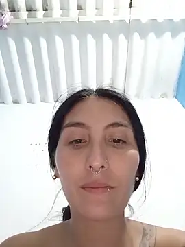 single mother indecent online show from 13, 5, 2026