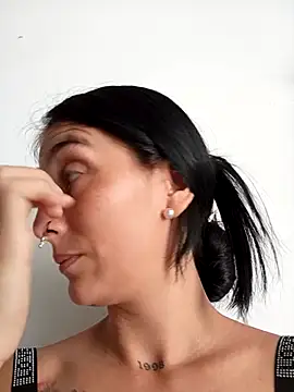 single mother indecent online show from 8, 10, 2025