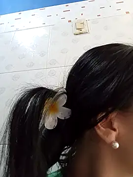 single mother indecent online show from 11, 10, 2025