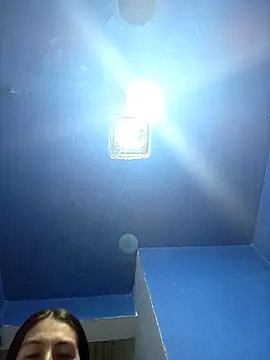 single mother indecent online show from 12, 11, 2025