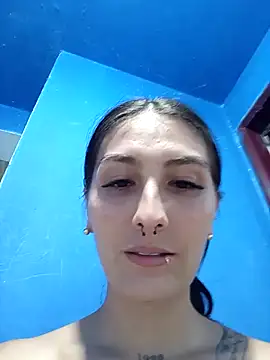 single mother indecent online show from 14, 4, 2026