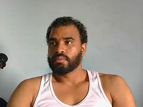 Snapshot of YOX22 chatting on 8, 5, 2026 YOX22 online show from 8, 5, 2026