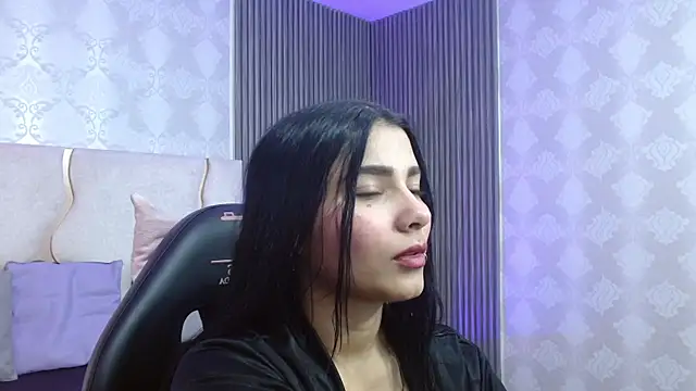 Snapshot of Gaby_tay1 chatting on 7, 11, 2025 Gaby tay1 online show from 7, 11, 2025