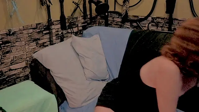 Scarlett Switch online show from 10, 10, 2025