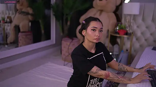 SashaFerrera online show from 26, 10, 2025