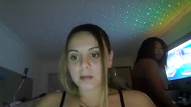 Snapshot of ShysluutGia chatting on 23, 4, 2026 ShysluutGia online show from 23, 4, 2026