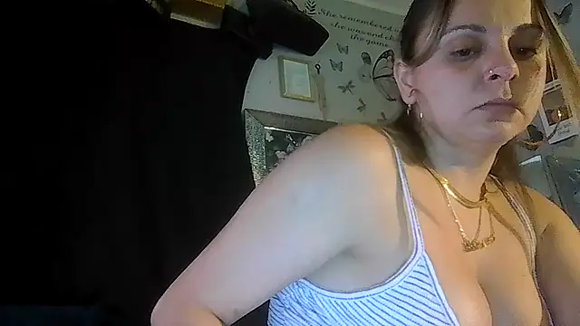 Snapshot of ShysluutGia chatting on 25, 5, 2026 ShysluutGia online show from 25, 5, 2026