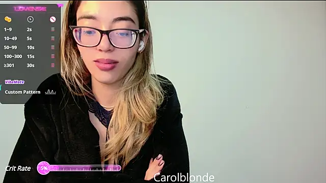 Snapshot of Carolblonde chatting on 13, 3, 2025 Carolblonde online show from 13, 3, 2025