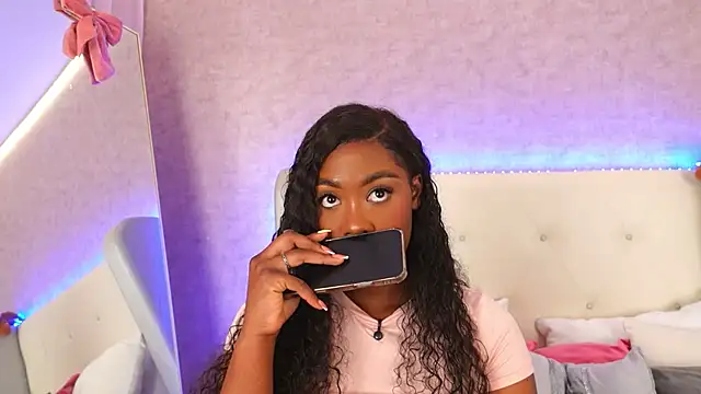 ThianaLopez online show from 4, 5, 2026