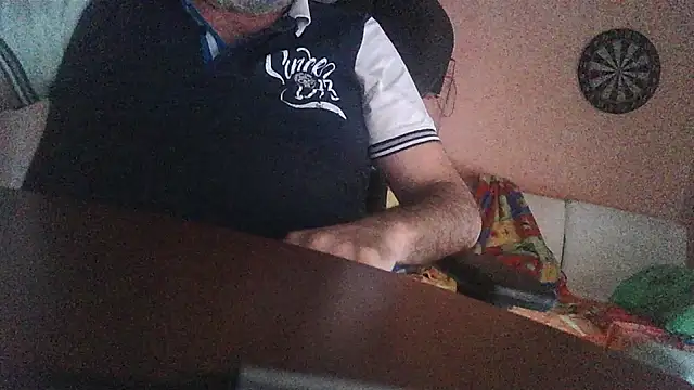 Snapshot of lanata chatting on 9, 5, 2026 lanata online show from 9, 5, 2026