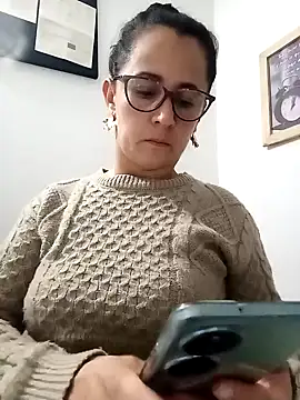 Alanna 11 online show from 12, 2, 2025