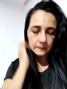 Alanna 11 online show from 4, 10, 2025