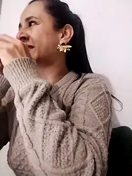 Alanna 11 online show from 4, 3, 2025