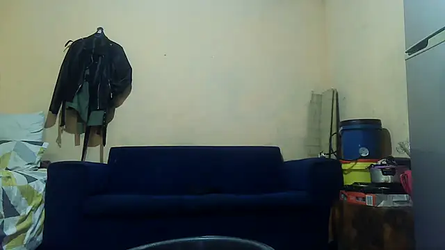 01applebottom online show from 6, 10, 2025
