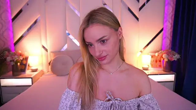 Snapshot of LindsieGreyy chatting on 6, 6, 2026 LindsieGreyy online show from 6, 6, 2026