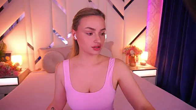 Snapshot of LindsieGreyy chatting on 1, 5, 2026 LindsieGreyy online show from 1, 5, 2026