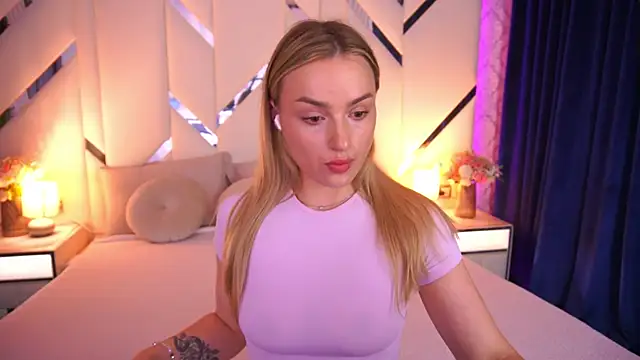 Snapshot of LindsieGreyy chatting on 11, 6, 2026 LindsieGreyy online show from 11, 6, 2026