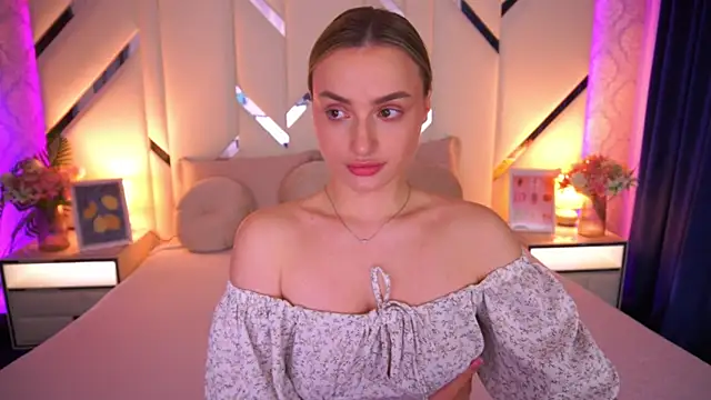 Snapshot of LindsieGreyy chatting on 13, 5, 2026 LindsieGreyy online show from 13, 5, 2026