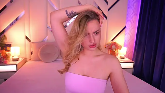 Snapshot of LindsieGreyy chatting on 30, 4, 2026 LindsieGreyy online show from 30, 4, 2026