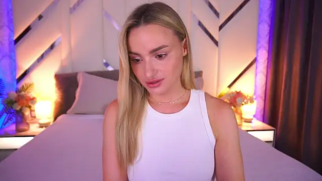 LindsieGreyy online show from 11, 7, 2026