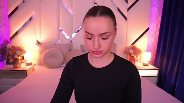 LindsieGreyy online show from 14, 4, 2026