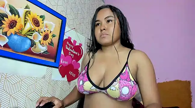 camilagreeco online show from 6, 3, 2025