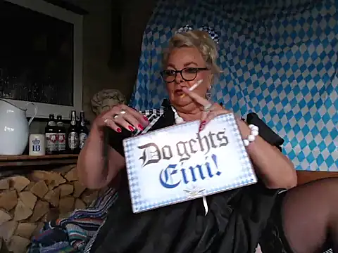 HotSilli152 online show from 27, 9, 2025