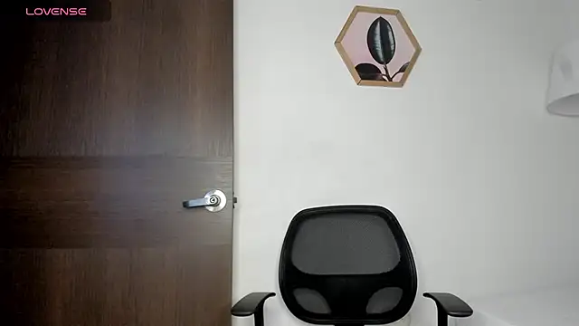 Dhalila  online show from 11, 11, 2025