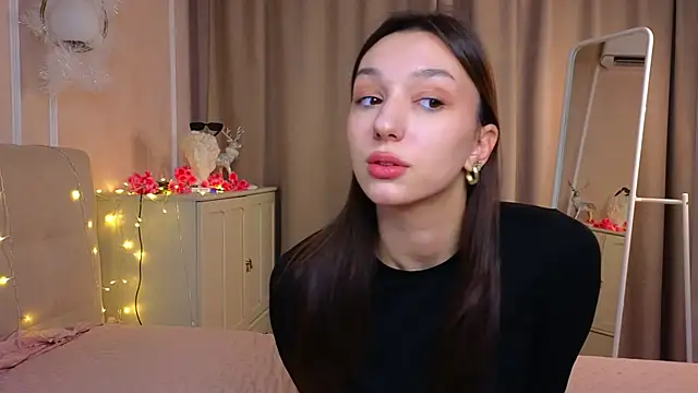 Snapshot of ColleenCox chatting on 7, 3, 2025 ColleenCox online show from 7, 3, 2025