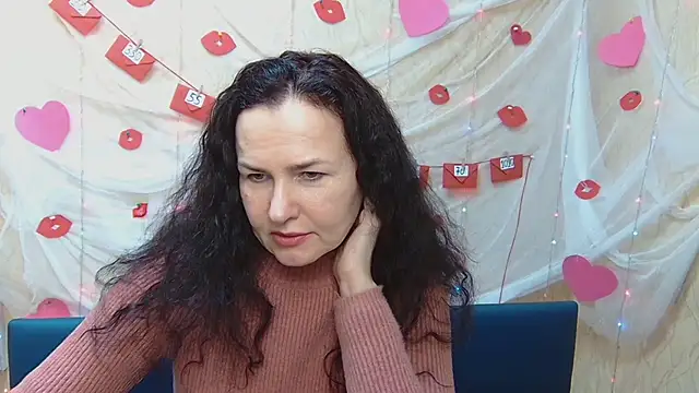 Miroslava Happi online show from 12, 2, 2025