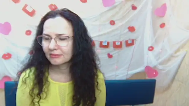 Miroslava Happi online show from 22, 2, 2025