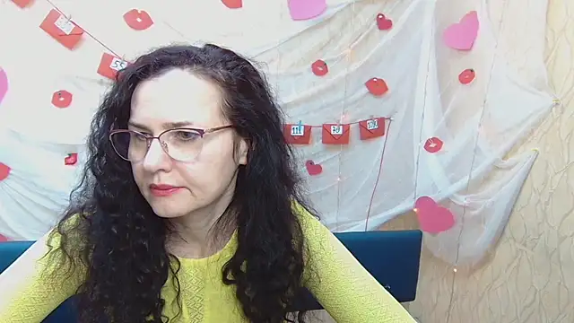 Miroslava Happi online show from 27, 2, 2025