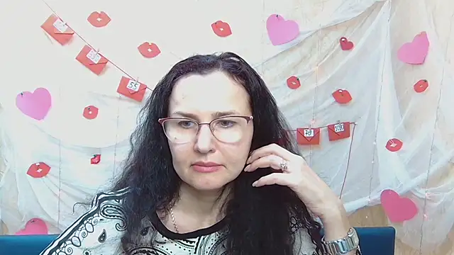 Miroslava Happi online show from 17, 2, 2025