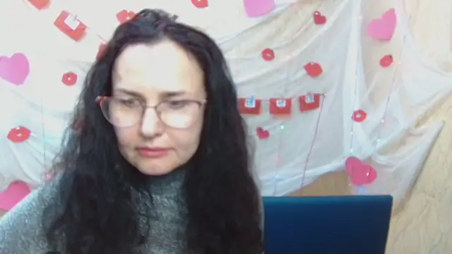 Miroslava Happi online show from 21, 2, 2025