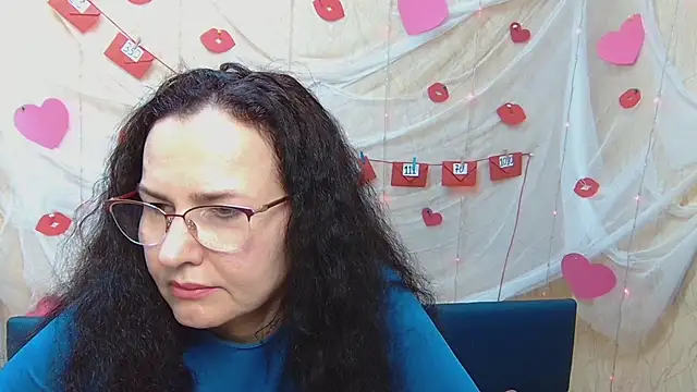 Miroslava Happi online show from 12, 2, 2025