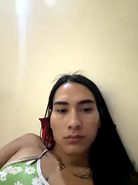 danna alvarez online show from 3, 11, 2025