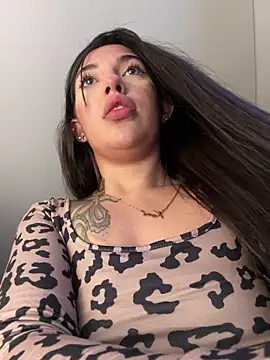 KarolVega- online show from 18, 2, 2025