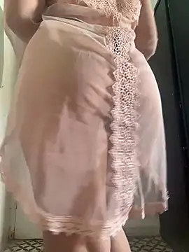 Snapshot of salma74779 chatting on 28, 9, 2025 salma74779 online show from 28, 9, 2025